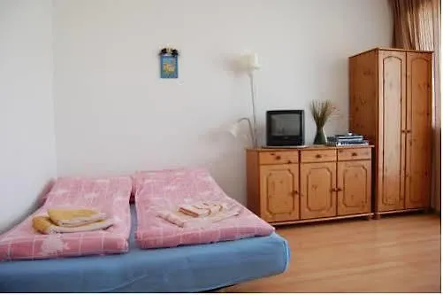 Casalara-cozy Nest Near Buda Castle Budapest