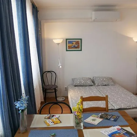 Apartment Casalara-cozy Nest Near Buda Castle Budapest